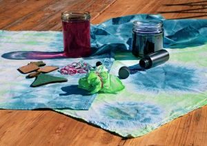 "Tie-dye trifft Lasercutter – DIY Batik" – Workshop vor Ort im ViNN:Lab