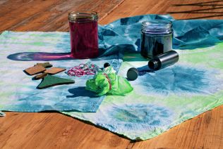 "Tie-dye trifft Lasercutter – DIY Batik" – Workshop vor Ort im ViNN:Lab