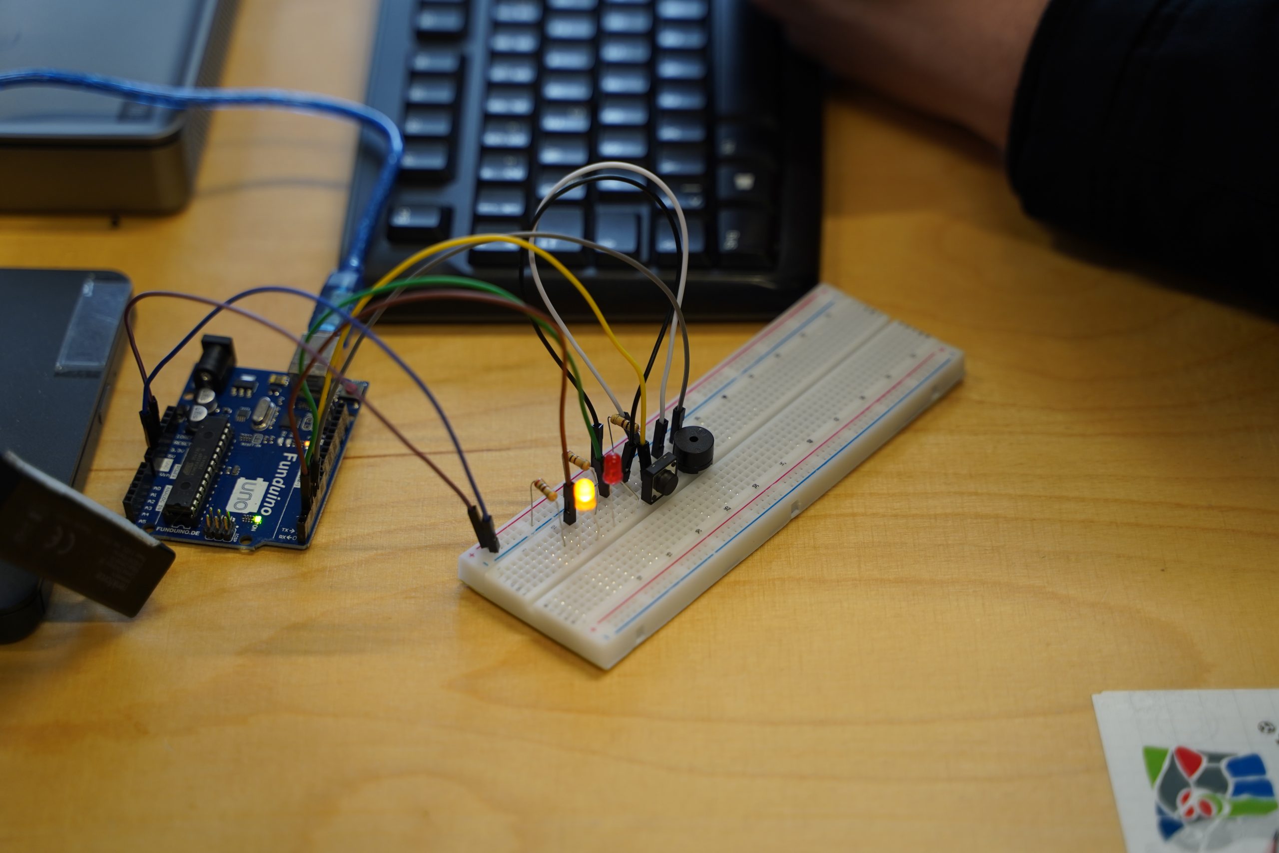 "Grundlagen Arduino" – Workshop vor Ort im ViNN:Lab