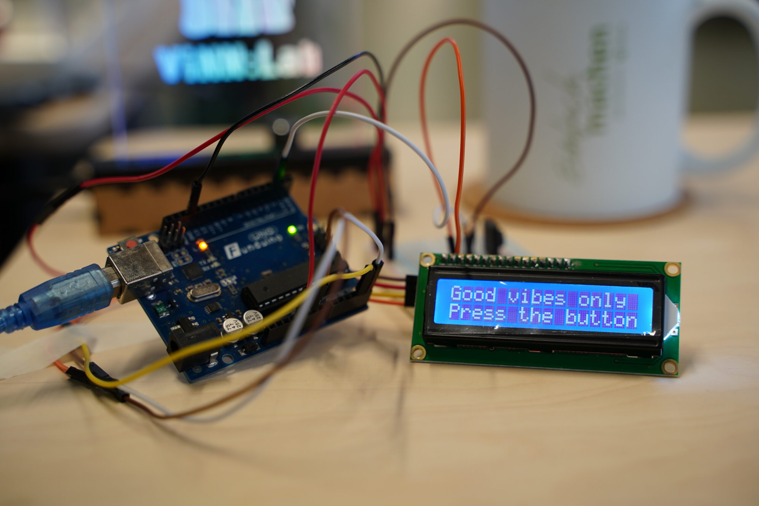 "Sag’s mit Arduino – baue deine eigene Komplimente-Maschine" – Workshop vor Ort im ViNN:Lab