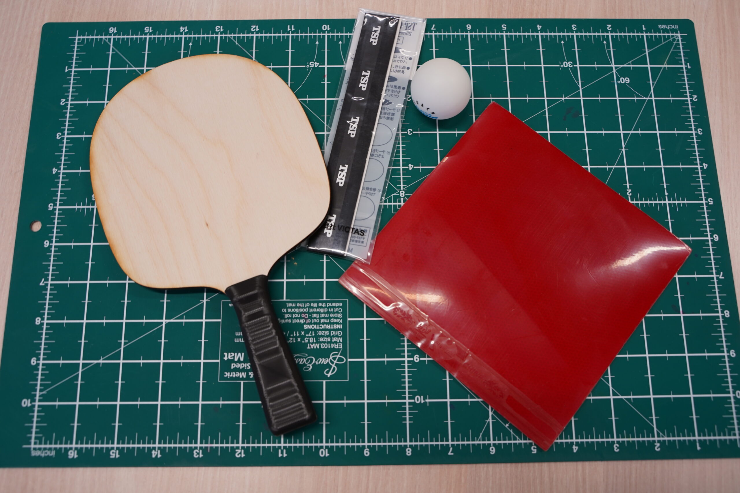 "DIY-Tischtennisschläger" – Workshop vor Ort im ViNN:Lab