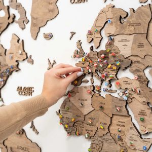 "DIY Weltkarte aus Holz – deine Reisen als Wandkunst" – Online-Workshop